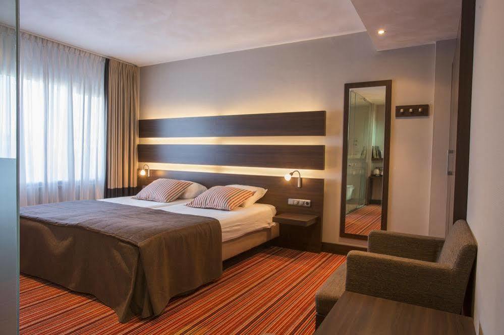 De Zwaan Delden Hotel Bagian luar foto